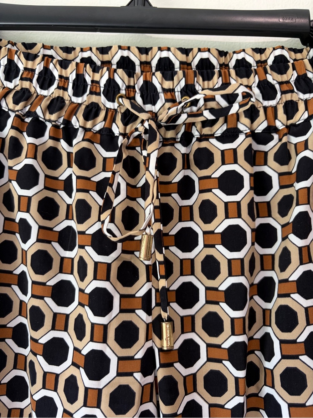 Michael Kors Geometric Drawstring Pant - Picture 6 of 10